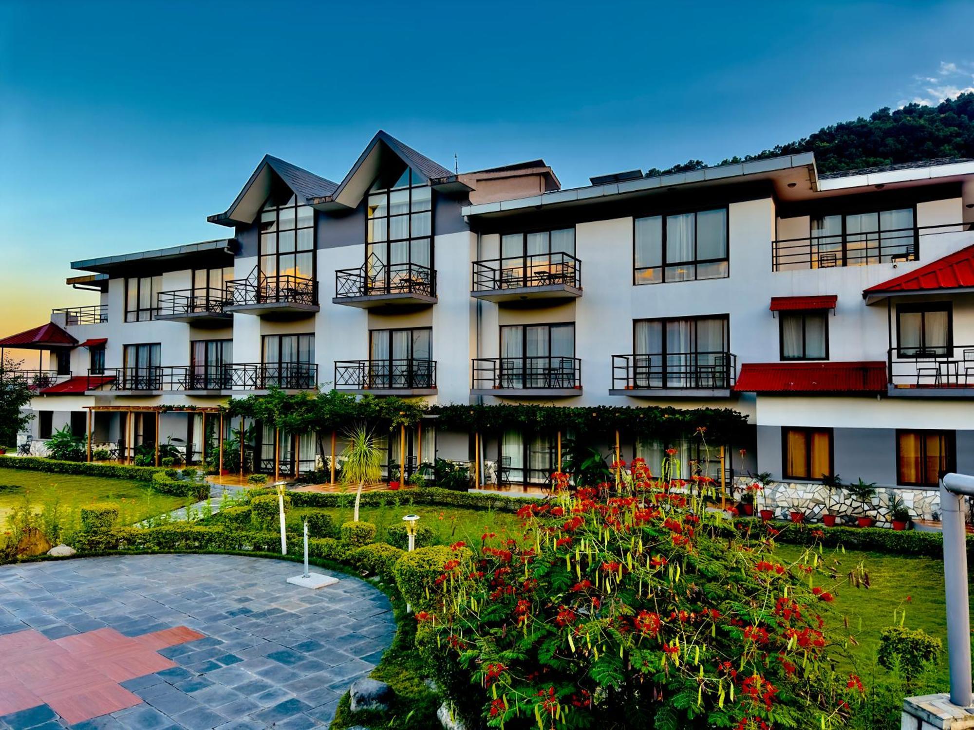 Sunshine Resort Pokhara - Your Private Paradise Exterior foto